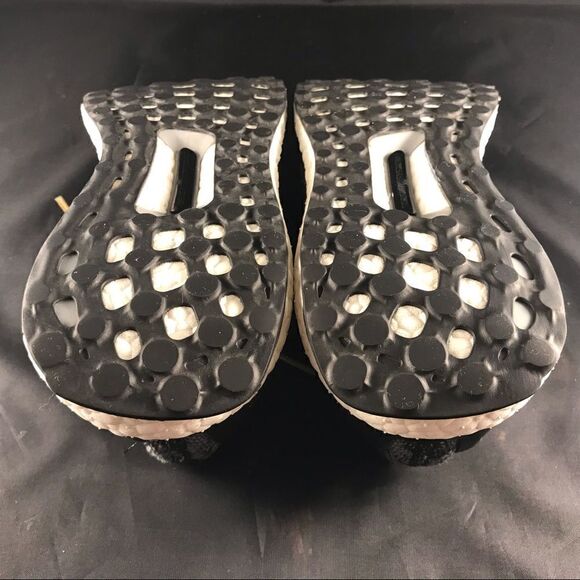Xlnt Adidas Laceless Ultraboost womens 9.5 US Oreo Black White Colorway 42 EUR - Picture 6 of 7